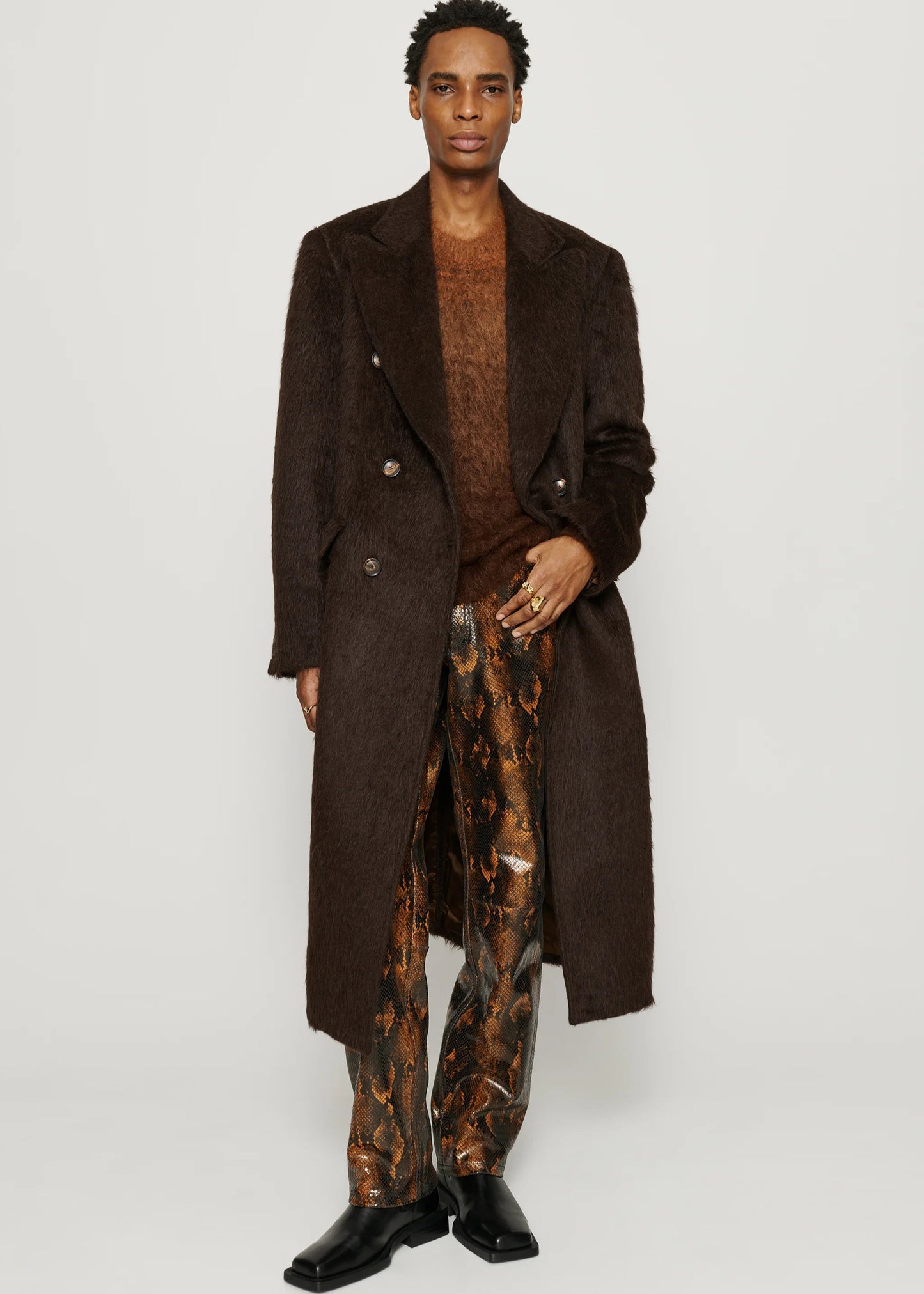 CMMN SWDN ATLAS COAT - BROWN