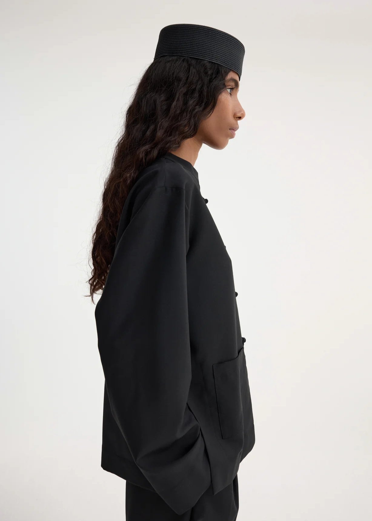 RÓHE MANDARIN CLOSURE JACKET - BLACK