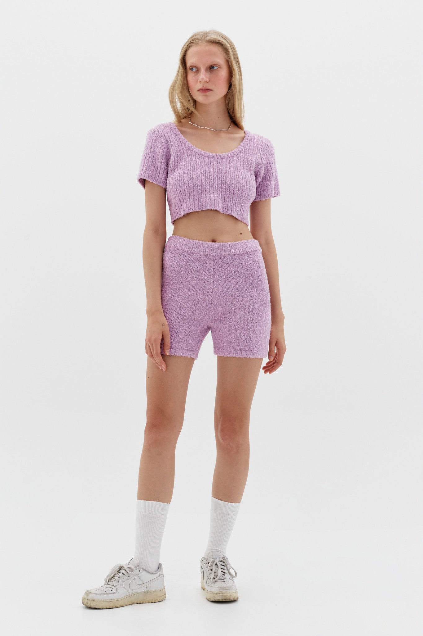 LOW CLASSIC FLUFFY KNITTED SHORTS - VIOLET