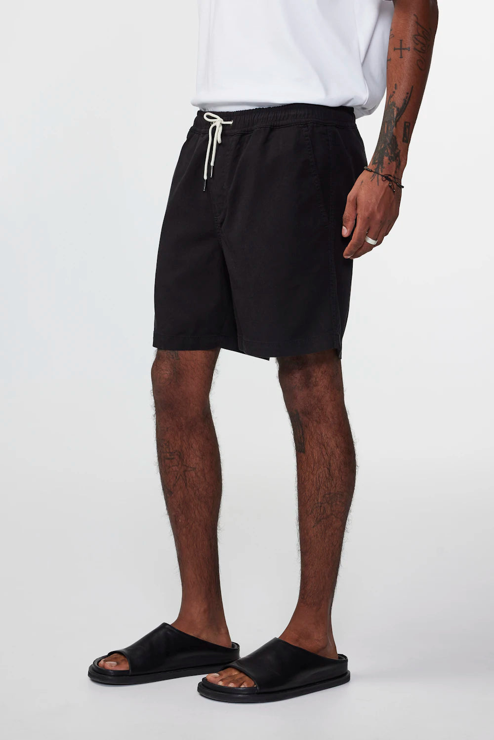 NN07 GREGOR DRAWSTRING SHORTS - BLACK