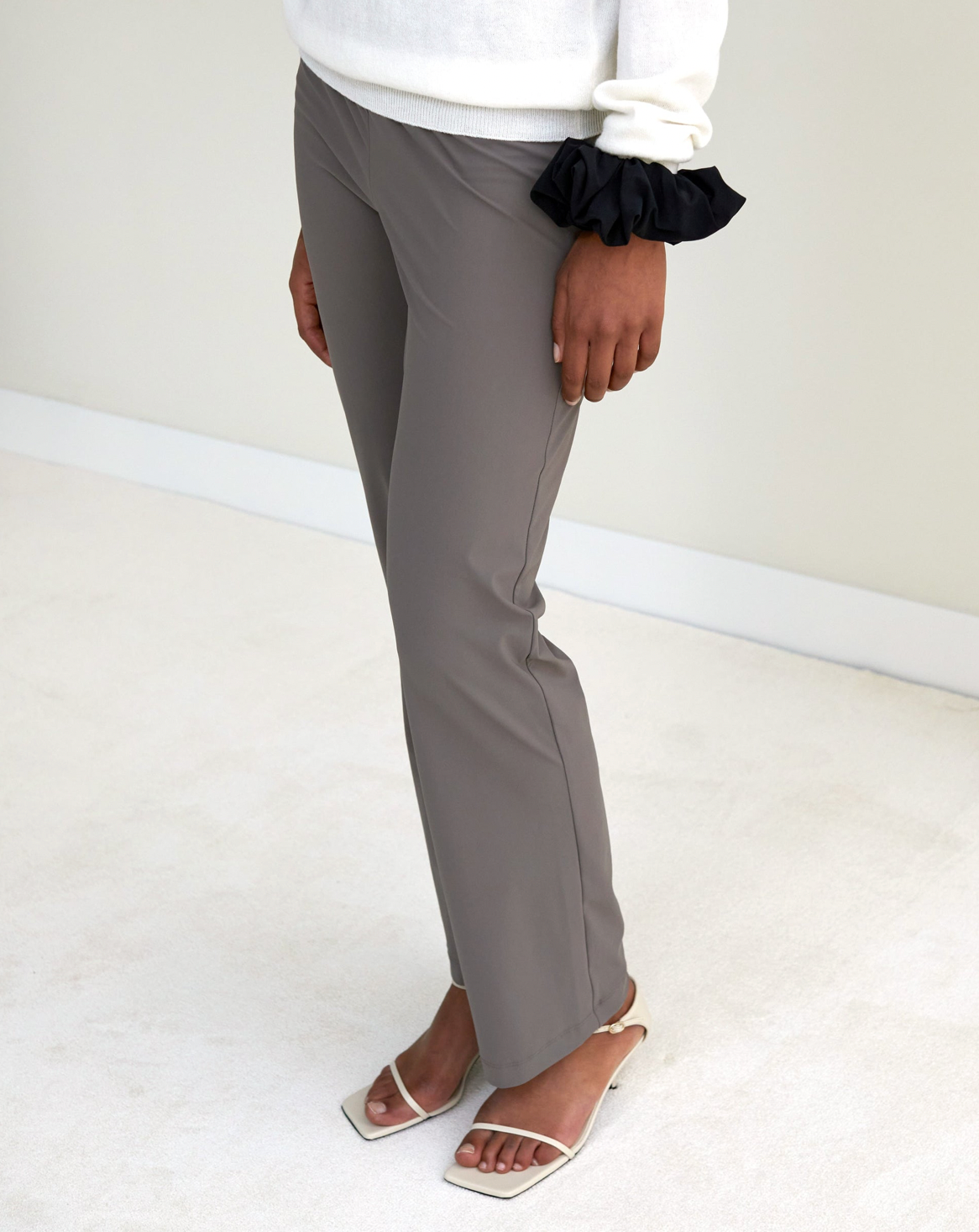 REYÈM JADEN PANTS - TAUPE