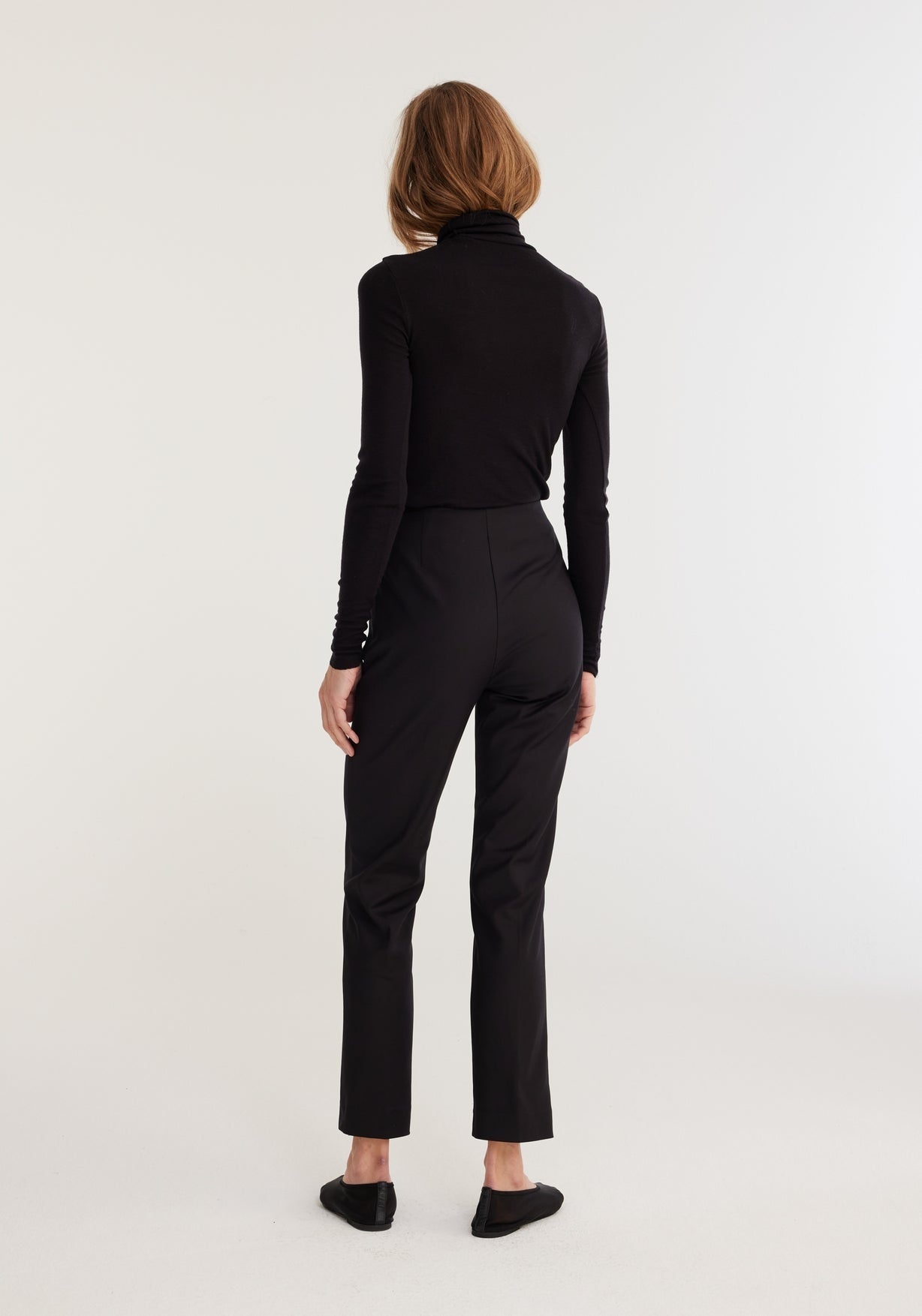 RÓHE CIGARETTE LEG TROUSERS - NOIR