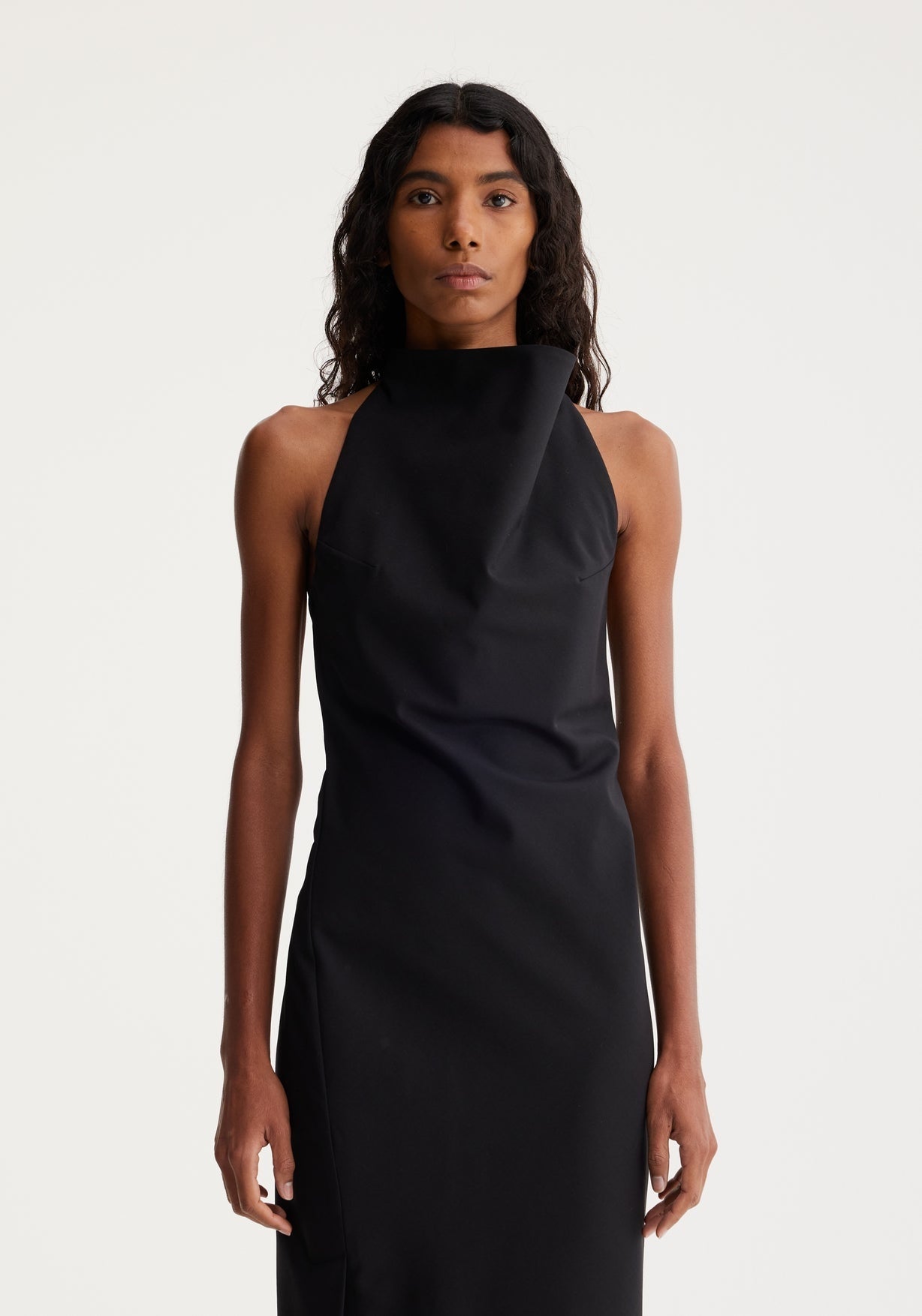 RÓHE HALTER DRESS WITH OPEN BACK - NOIR