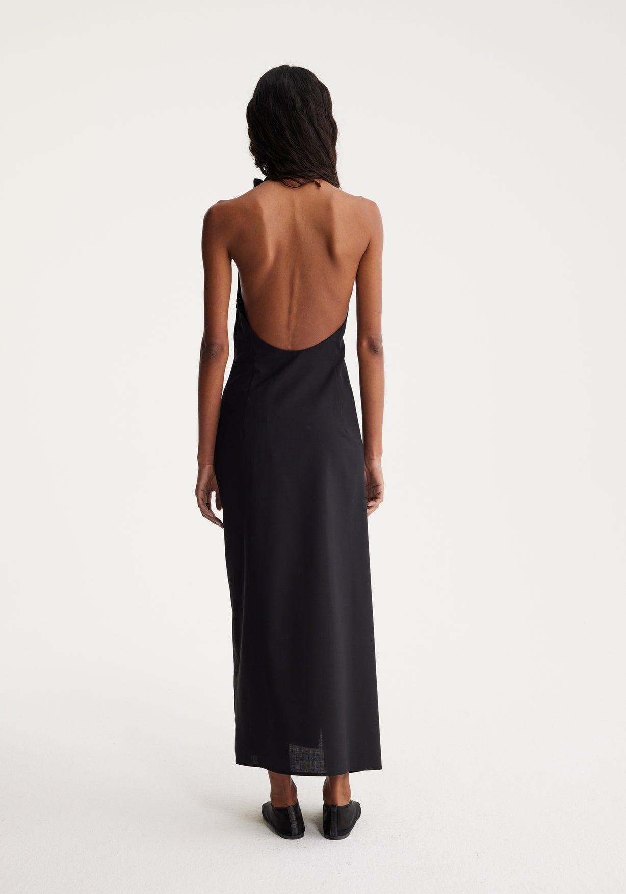 RÓHE HALTER DRESS WITH OPEN BACK - NOIR