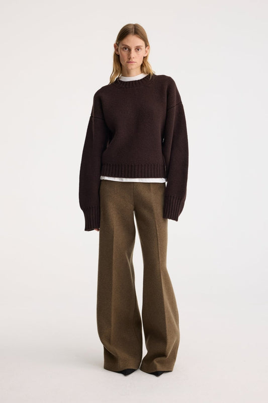 RÓHE COMPACT CREWNECK JUMPER - DARK BROWN