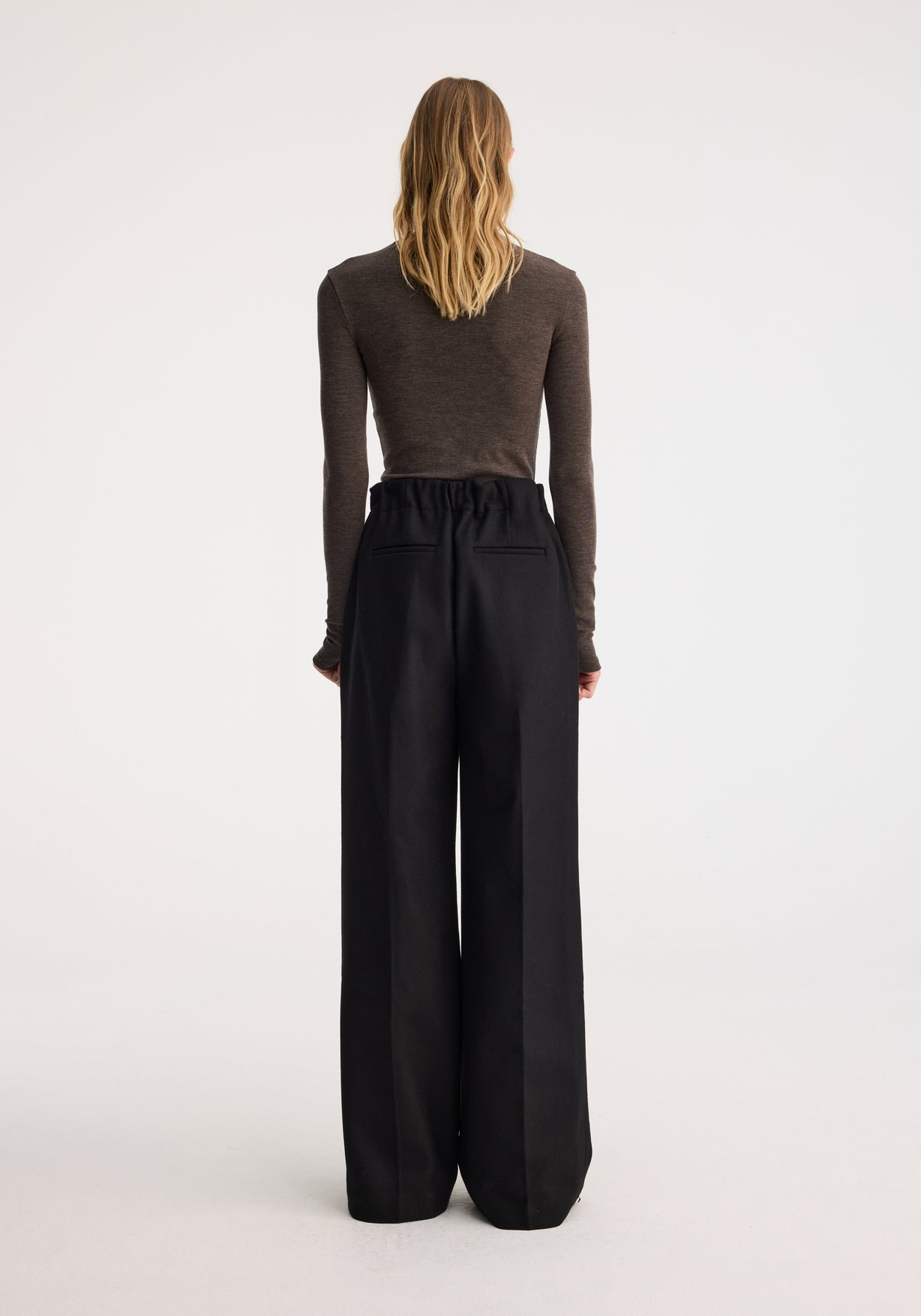 RÓHE ELASTICATED WIDE LEG TROUSERS - BLACK