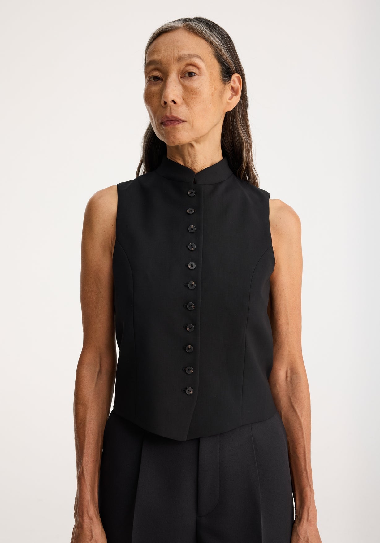 RÓHE FITTED WAISTCOAT - BLACK