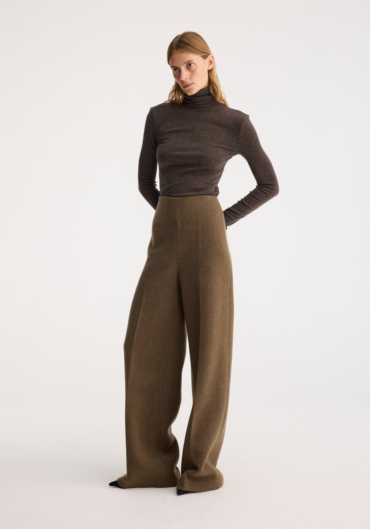 RÓHE PALAZZO WOOL TROUSERS - MOSS